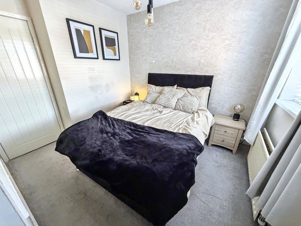 Property image 12 of 22