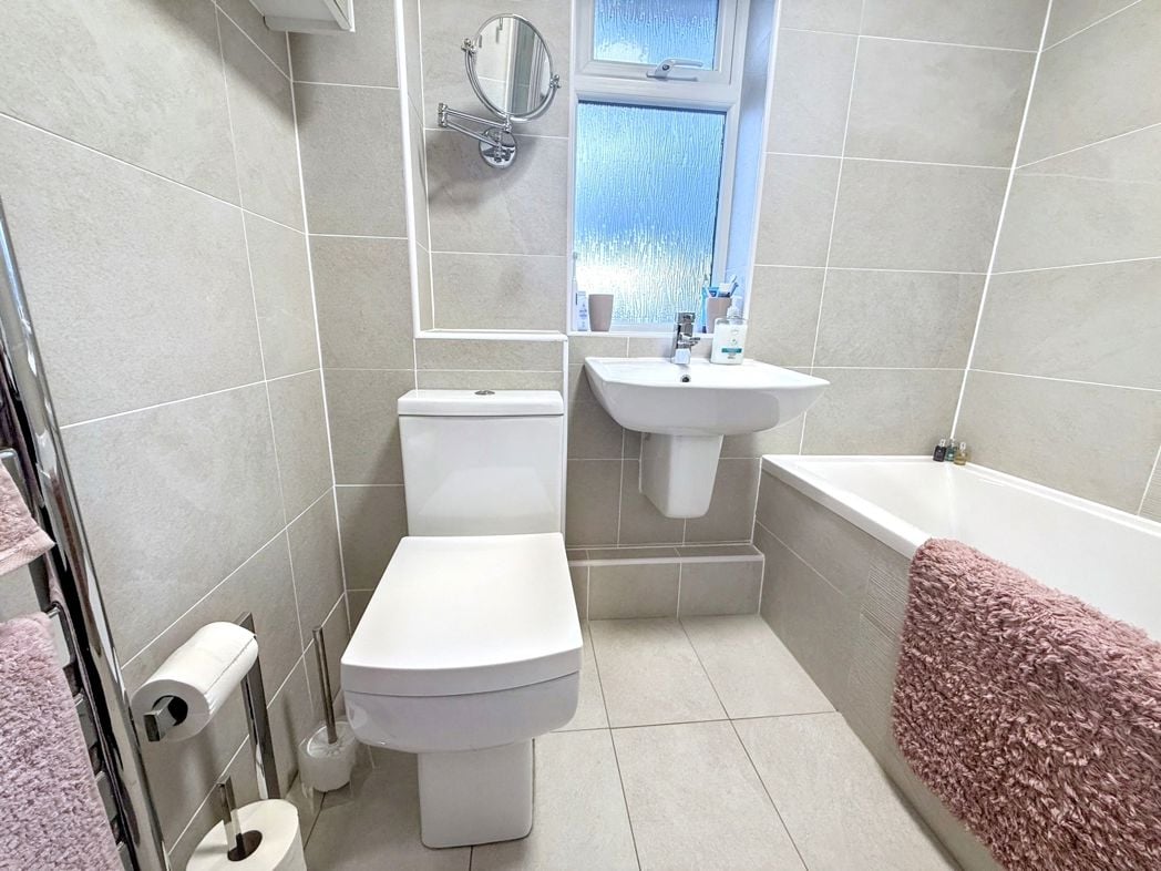 Property image 16 of 23