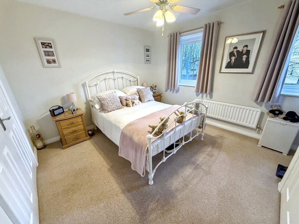 Property image 17 of 23