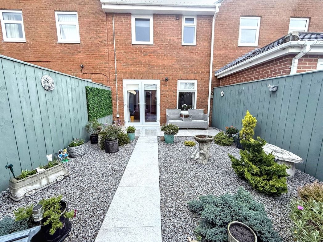 Property image 20 of 23