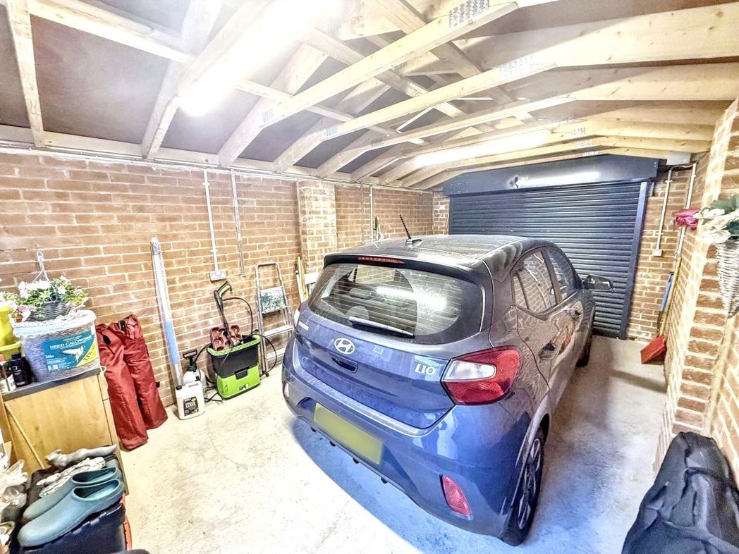 Property image 23 of 23