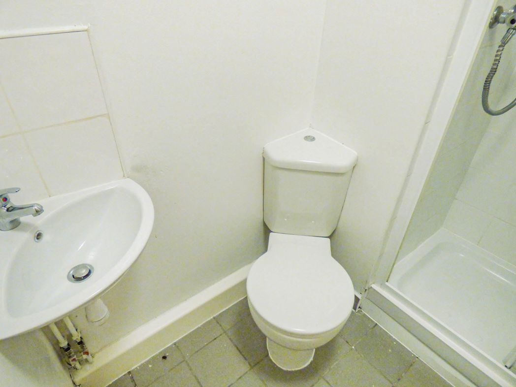 Property image 3 of 4