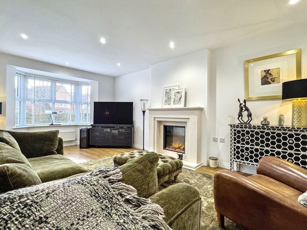 Property image 3 of 31