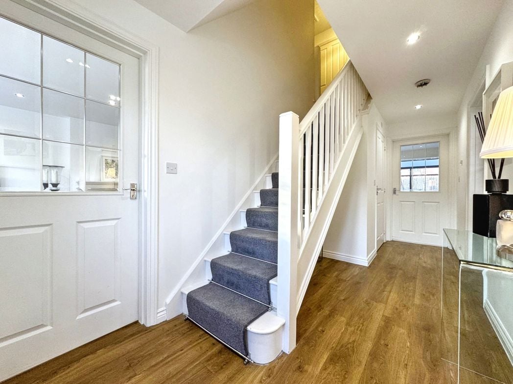 Property image 4 of 31