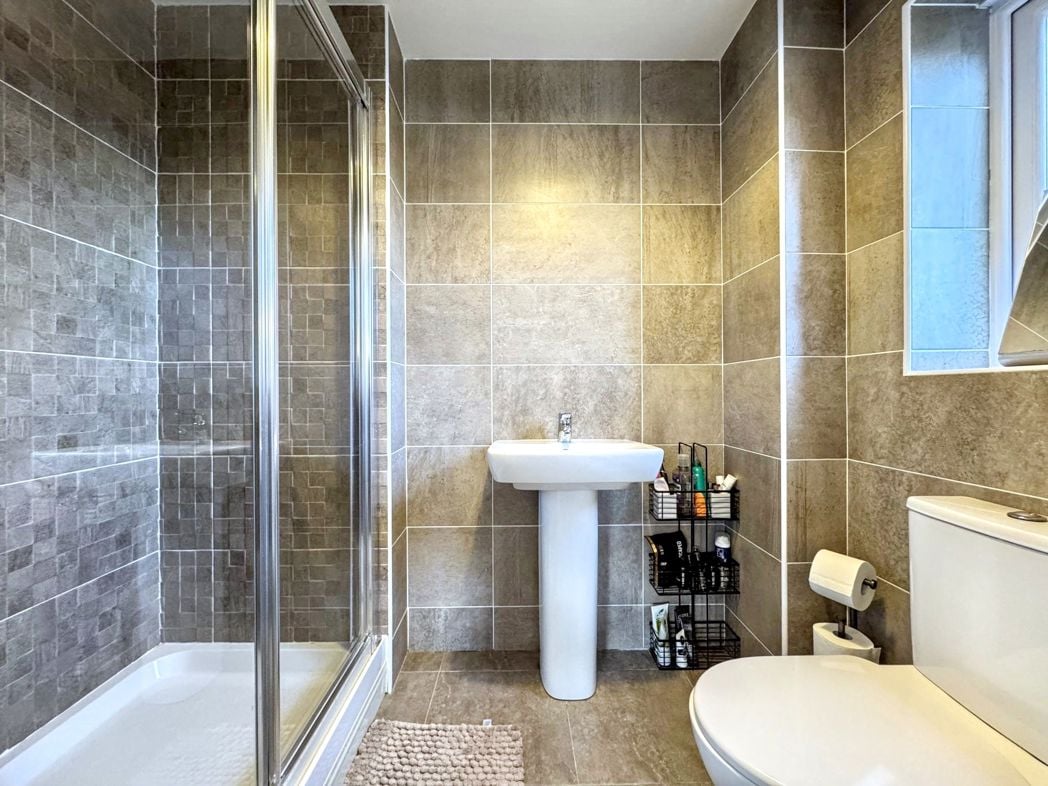 Property image 21 of 31