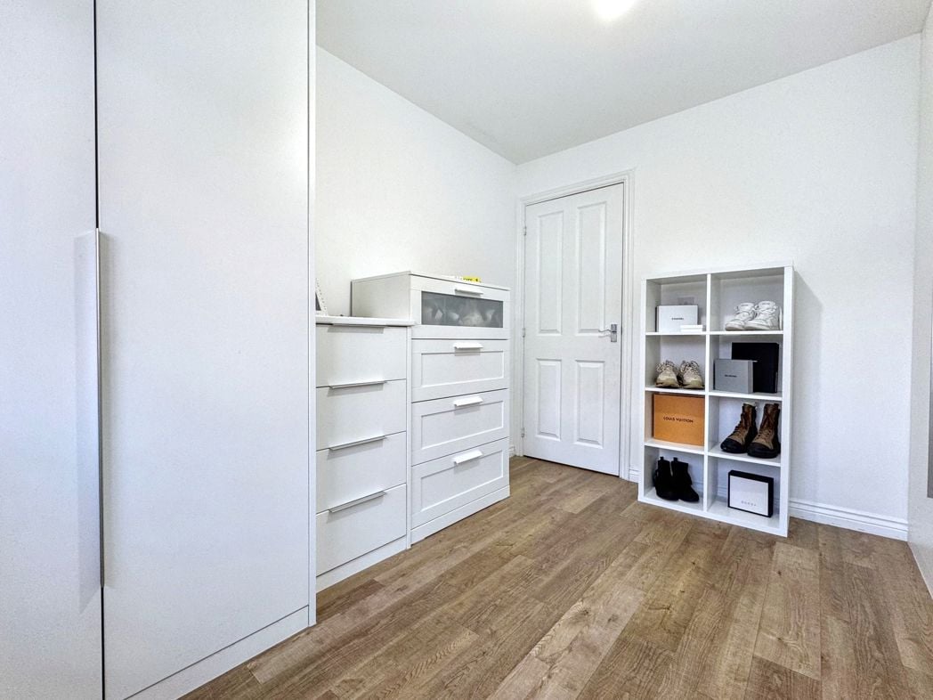 Property image 25 of 31