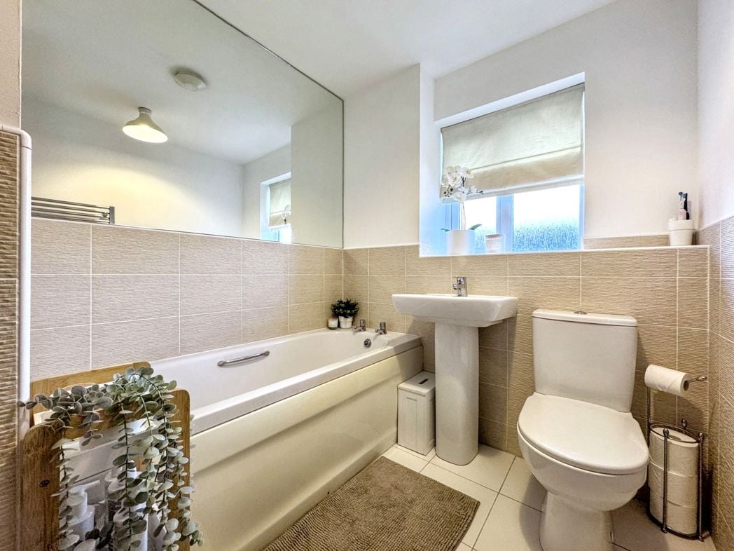 Property image 26 of 31
