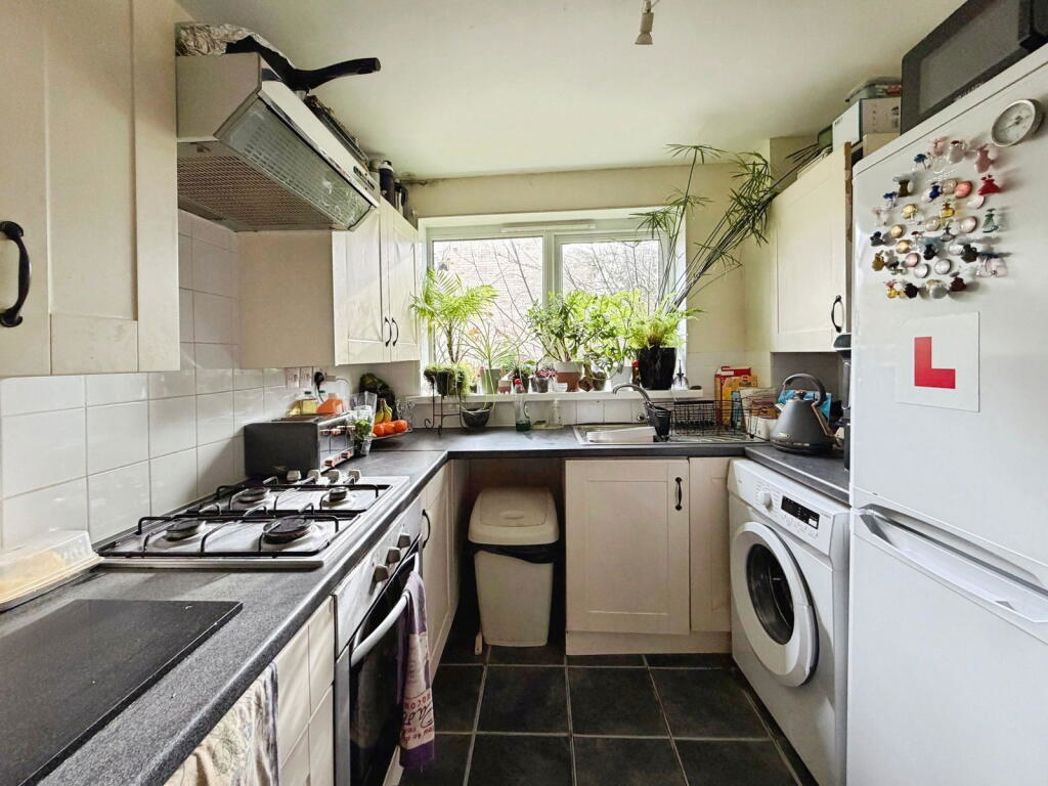 Property image 4 of 11