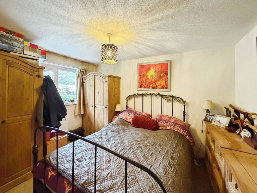 Property image 6 of 11