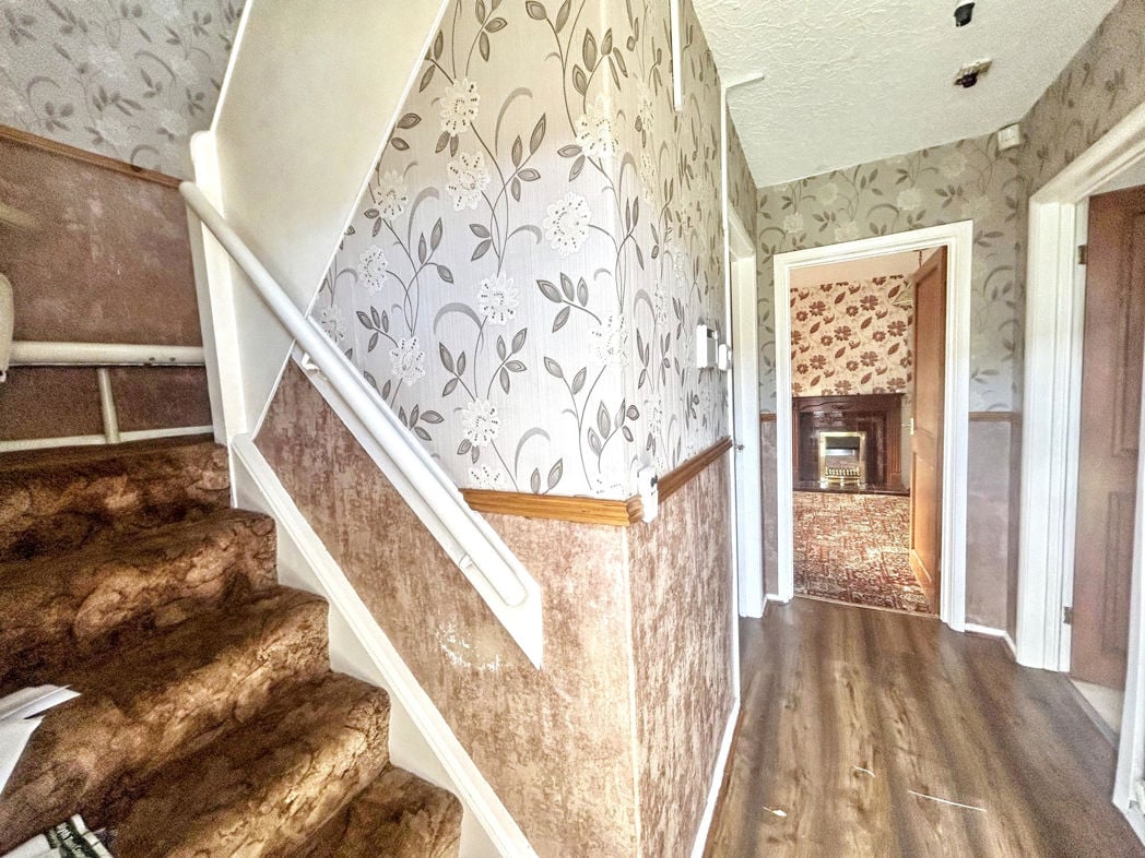 Property image 8 of 19