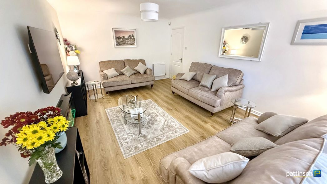 Property image 11 of 37