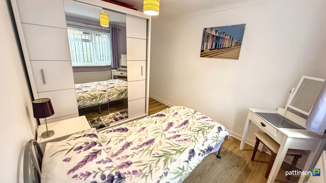 Property image 27 of 37