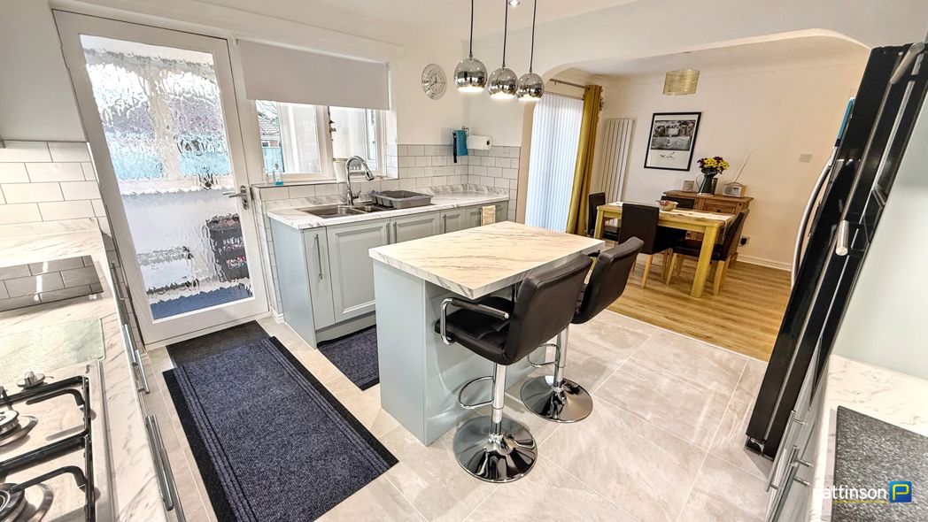 Property image 17 of 37