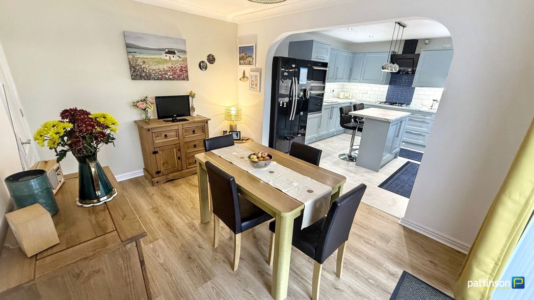 Property image 14 of 37