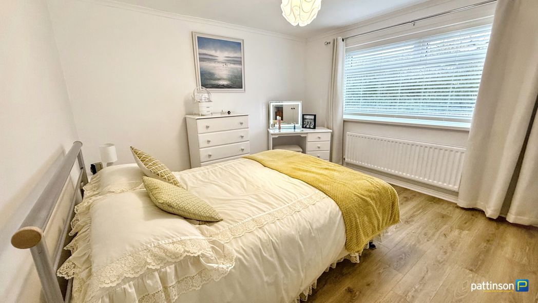 Property image 21 of 37