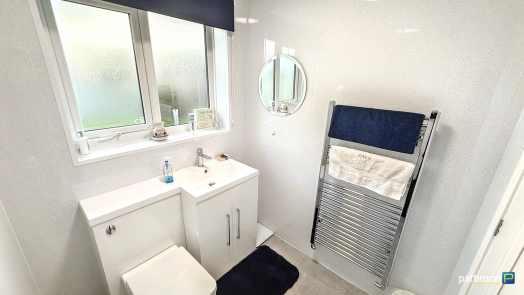 Property image 8 of 37