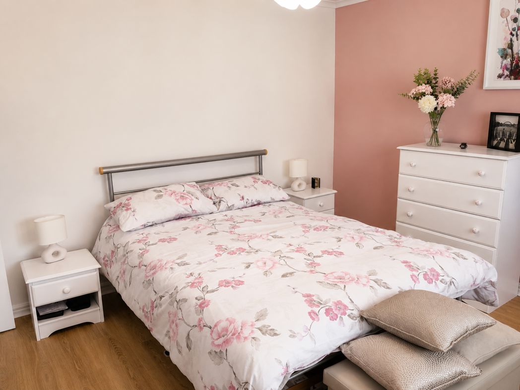 Property image 22 of 38