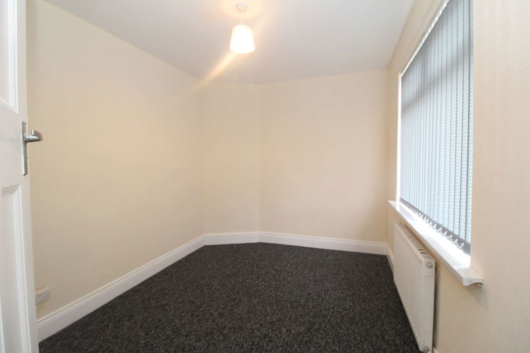 Property image 4 of 9