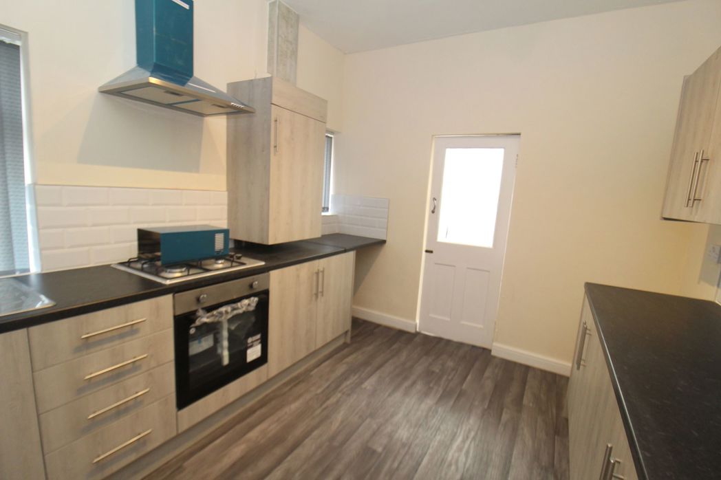 Property image 5 of 9