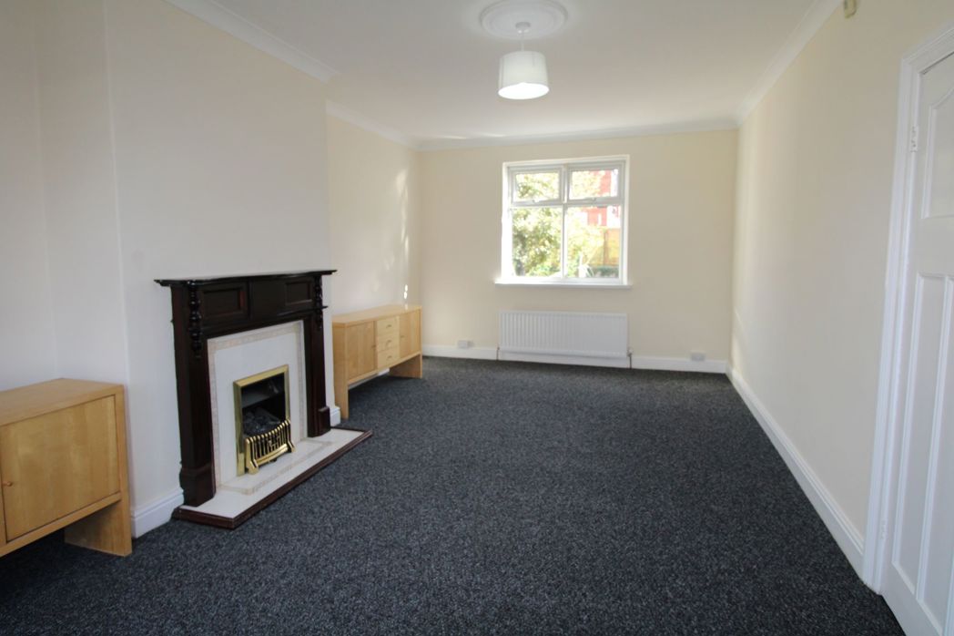 Property image 3 of 9