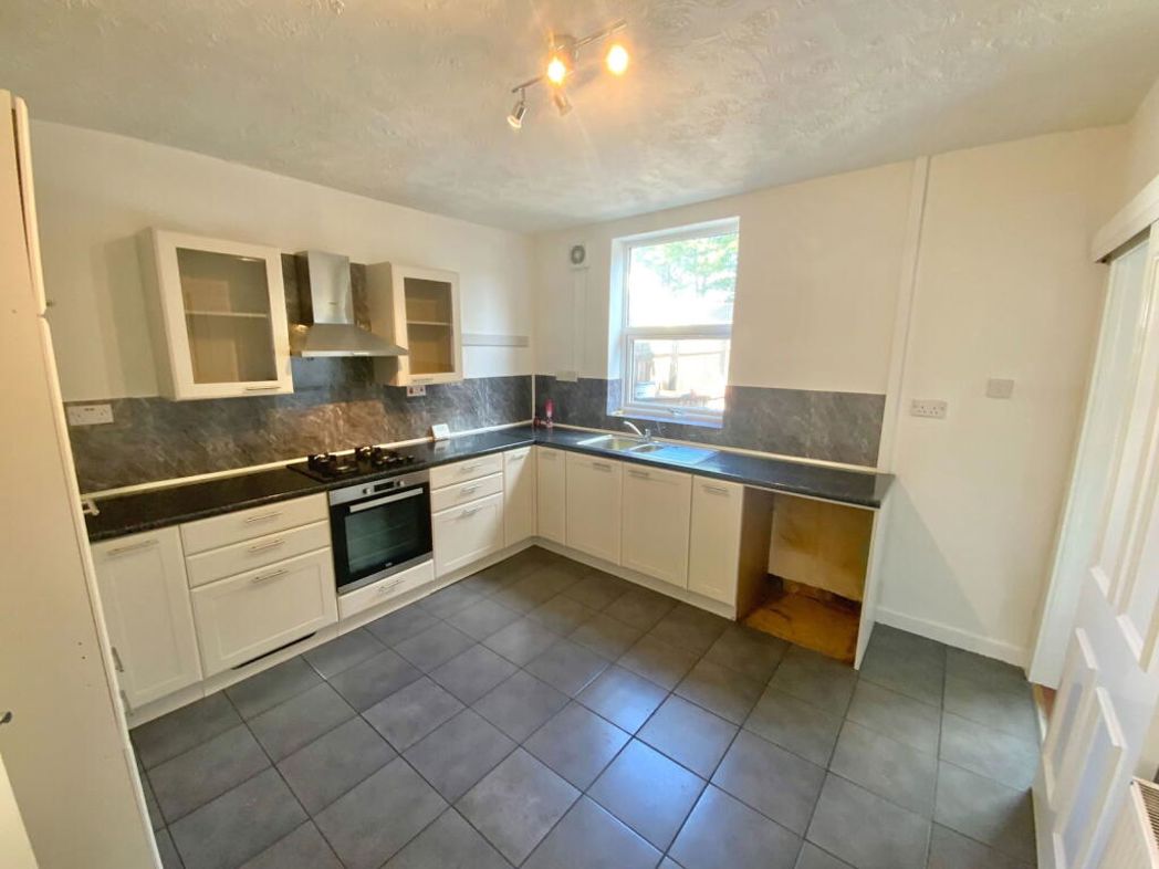 122, Halesowen, West Midlands, B63 2SA