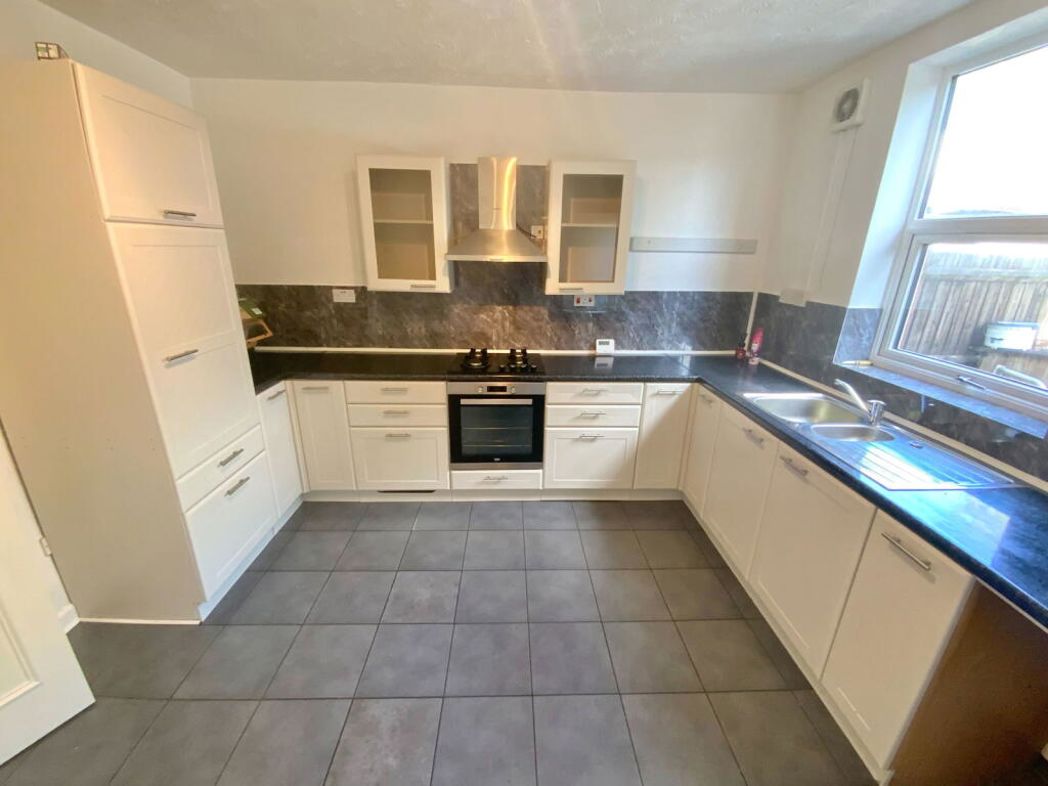 122, Halesowen, West Midlands, B63 2SA