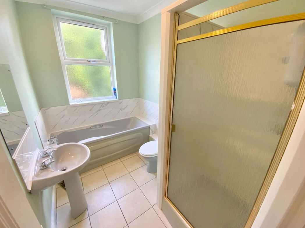 122, Halesowen, West Midlands, B63 2SA