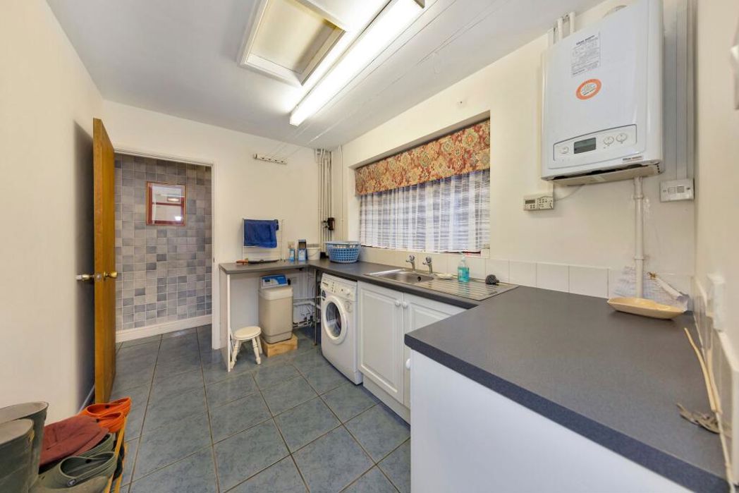 Property image 7 of 32