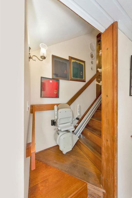 Property image 8 of 32