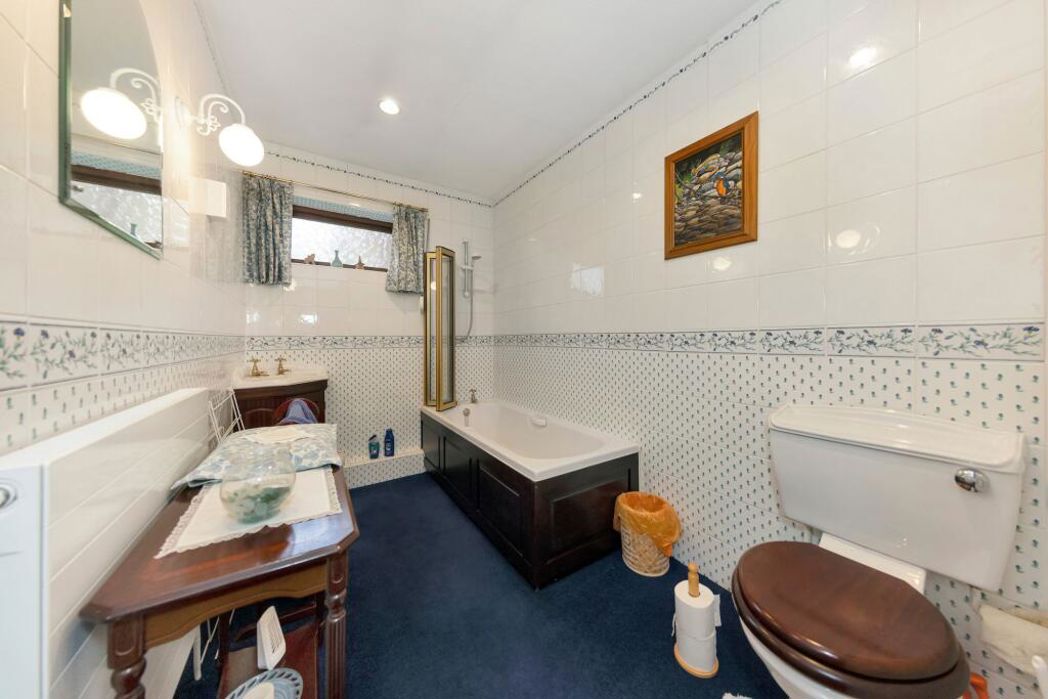 Property image 15 of 32