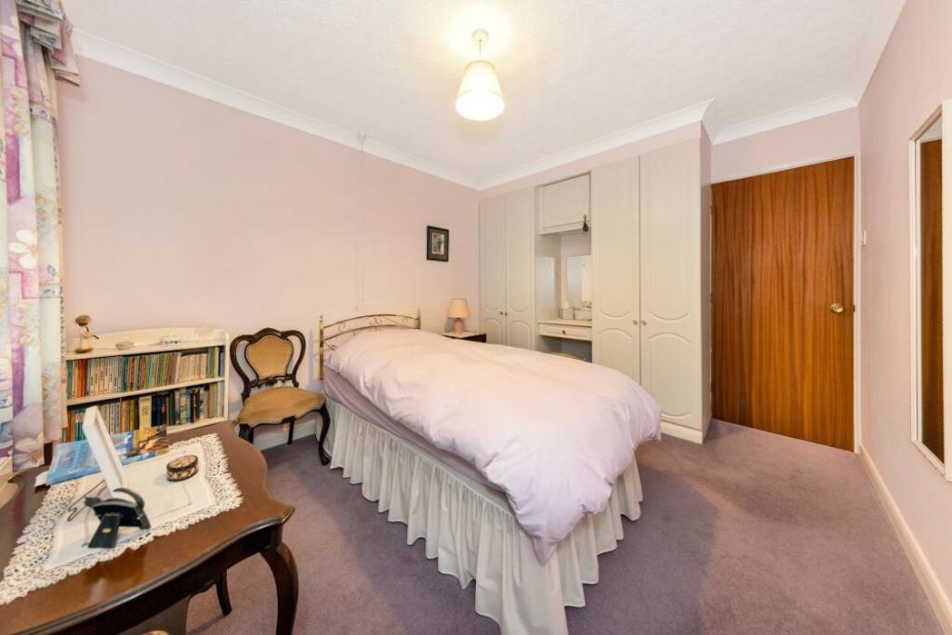Property image 17 of 32