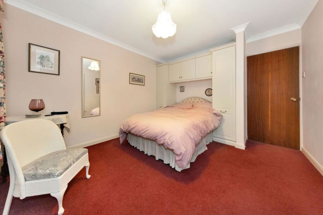Property image 18 of 32