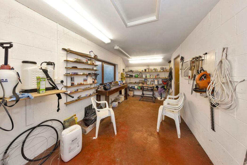 Property image 29 of 32