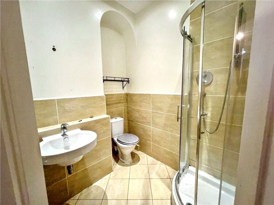 Property image 5 of 13