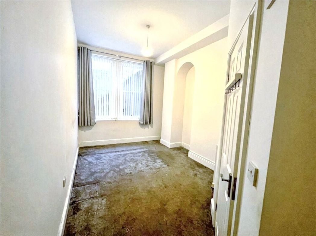 Property image 6 of 13