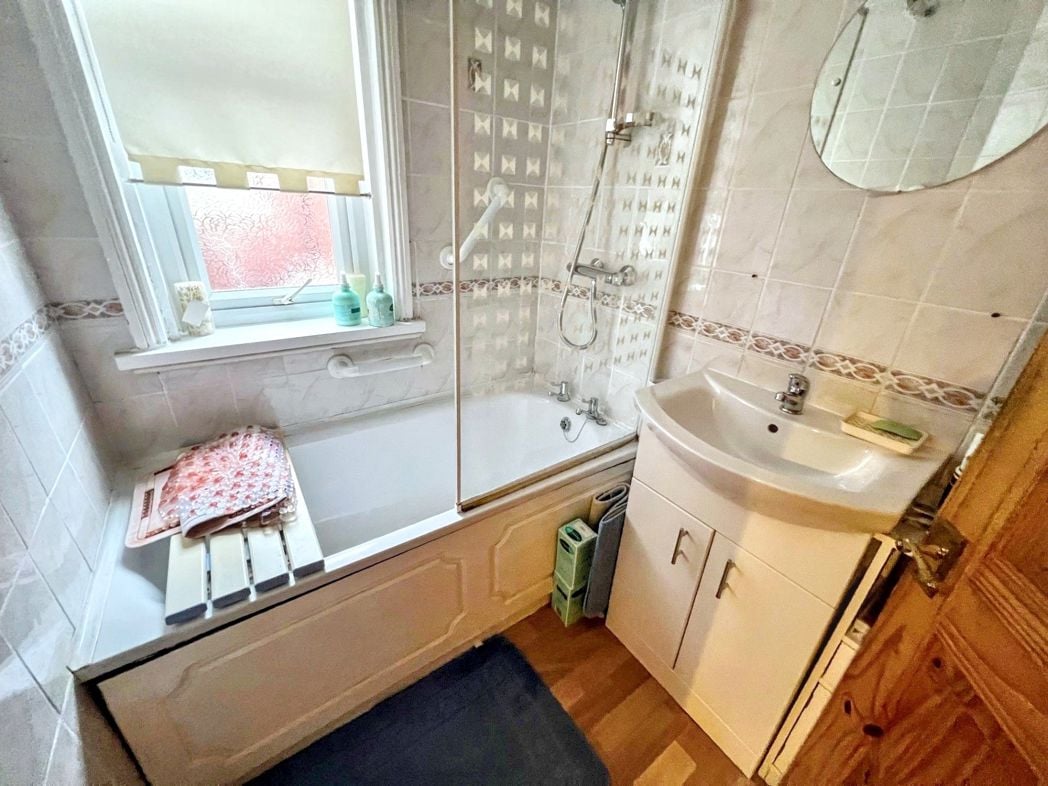 Property image 6 of 10