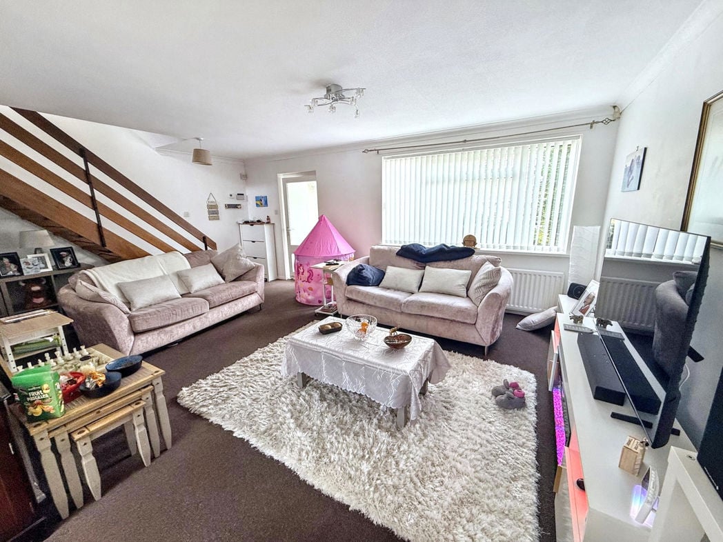 Property image 2 of 14