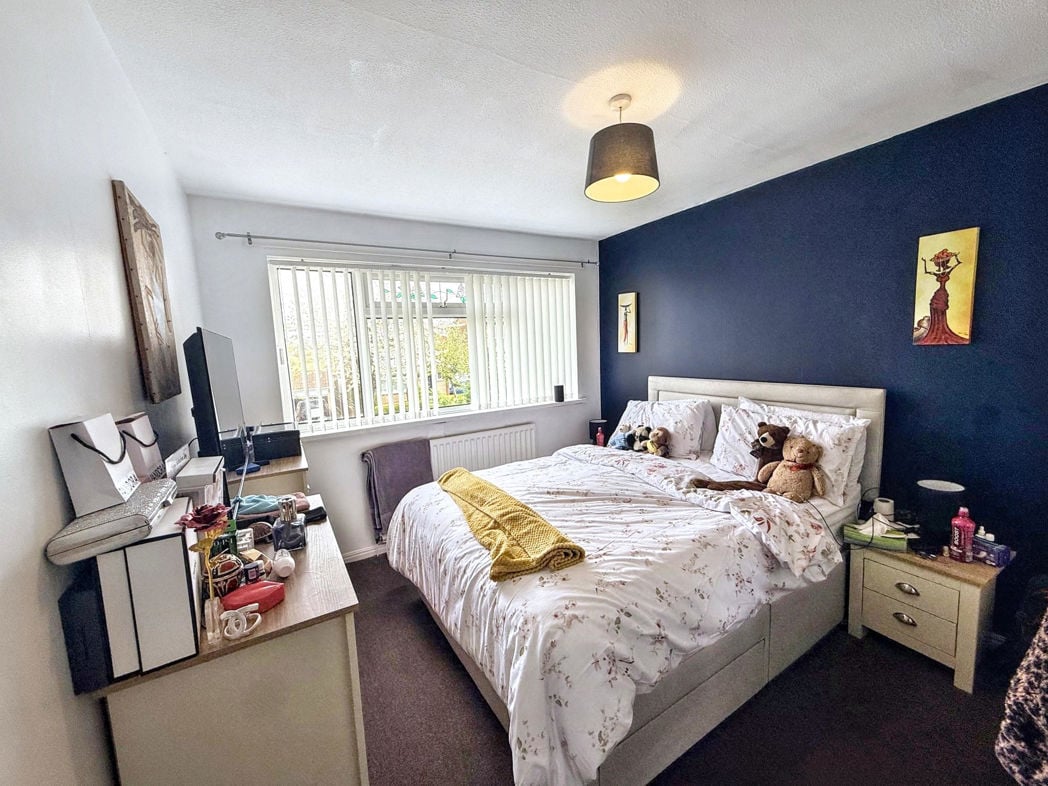 Property image 11 of 14