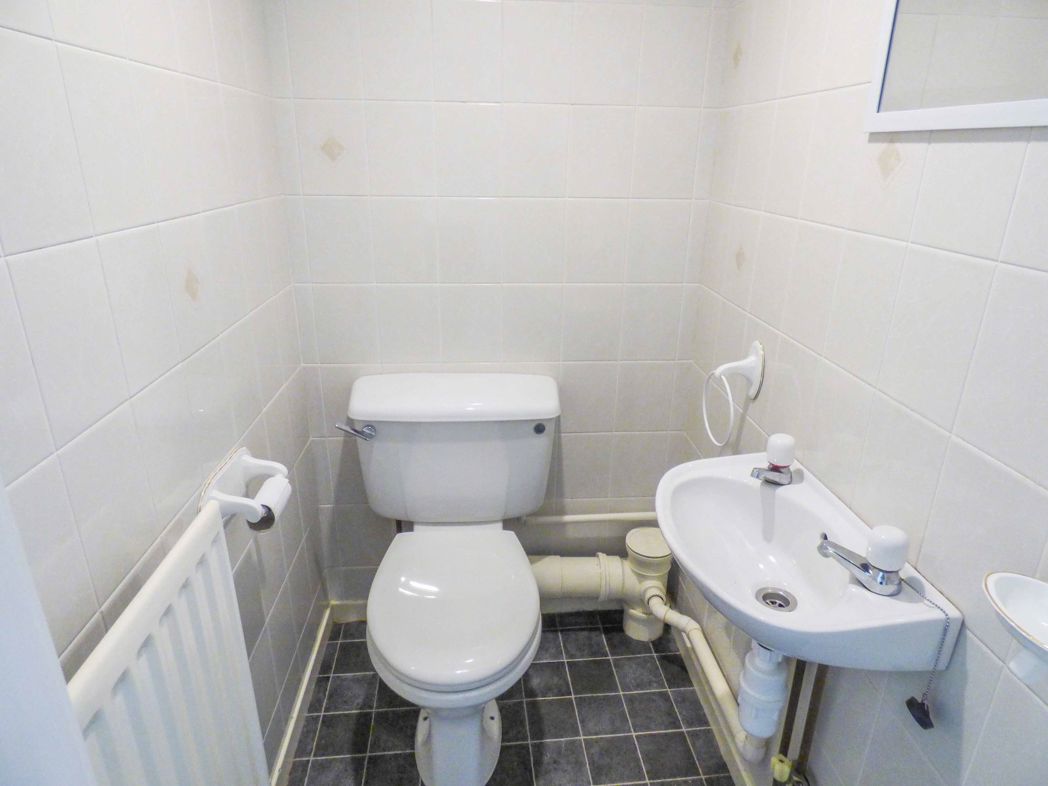 Property image 8 of 14