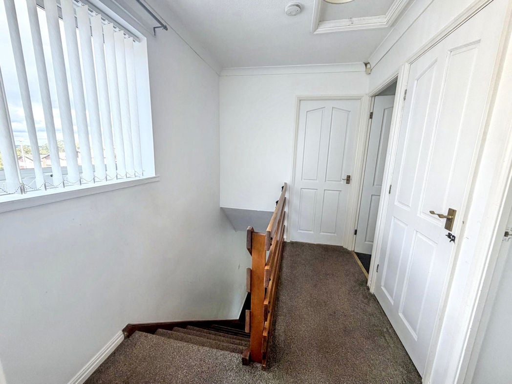 Property image 10 of 17