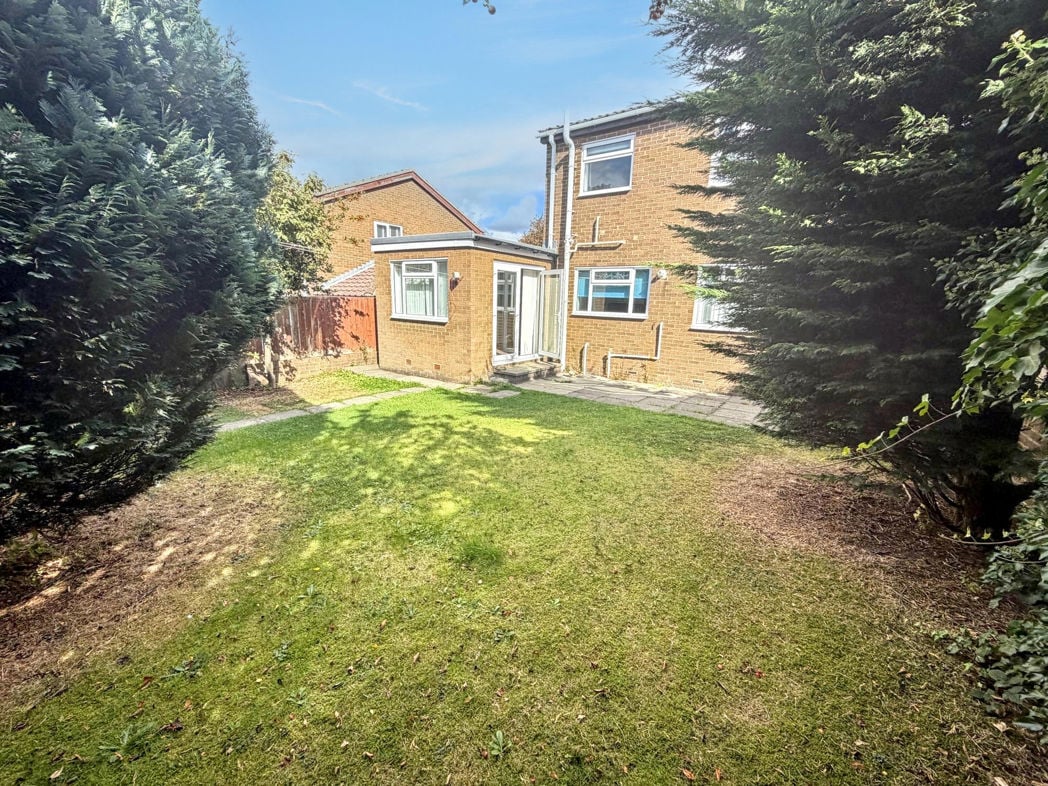 Property image 16 of 17