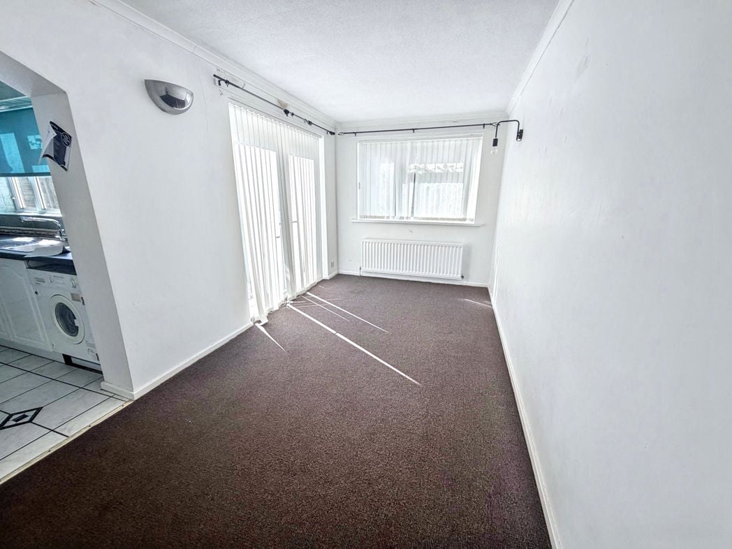 Property image 8 of 17