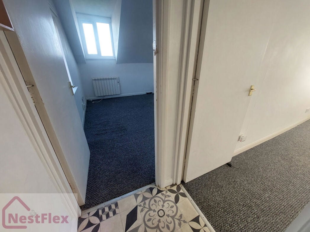 Property image 5 of 8