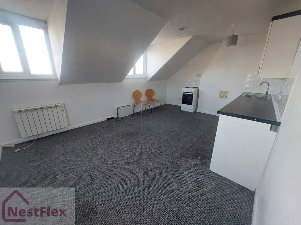 Property image 6 of 8