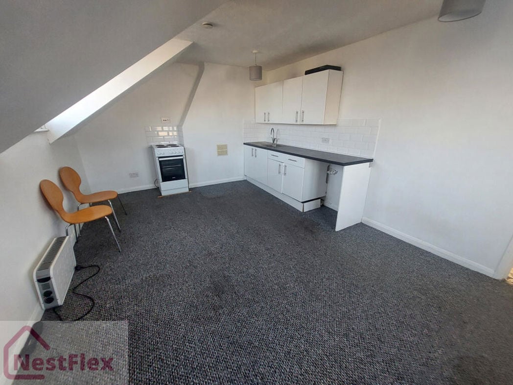 Property image 7 of 8
