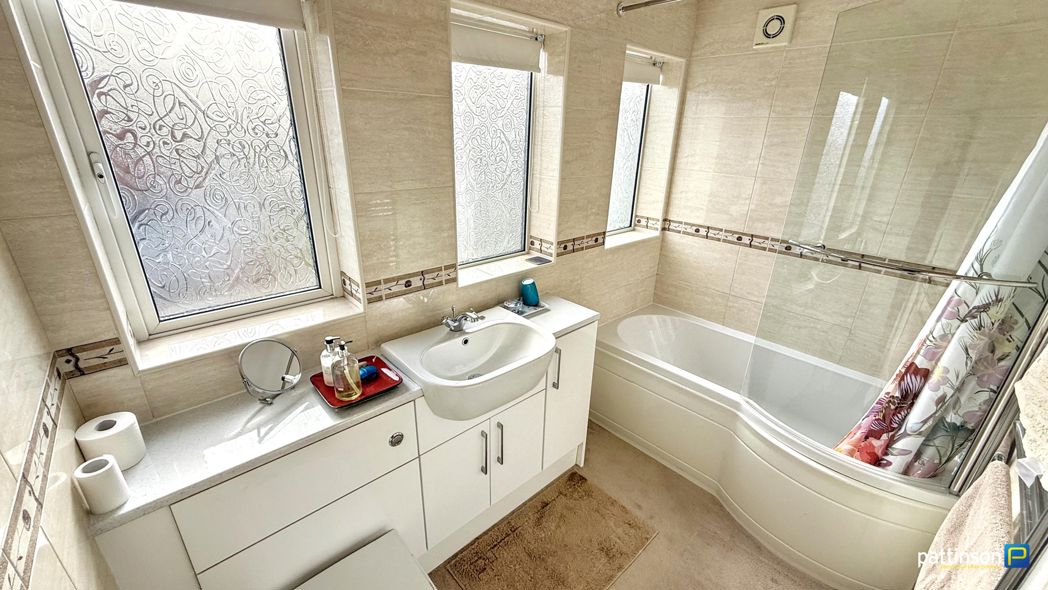 Property image 18 of 24