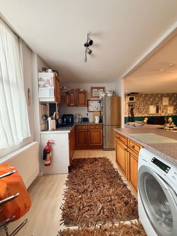 111, Blackpool, Lancashire, FY1 3BP