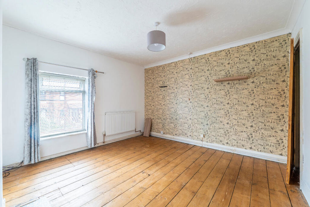 Property image 2 of 20