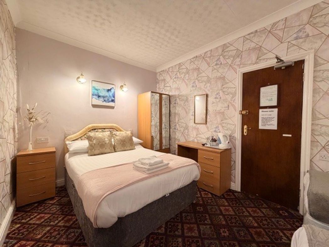 Trafalgar Hotel, 106, Blackpool, Lancashire, FY1 4PR