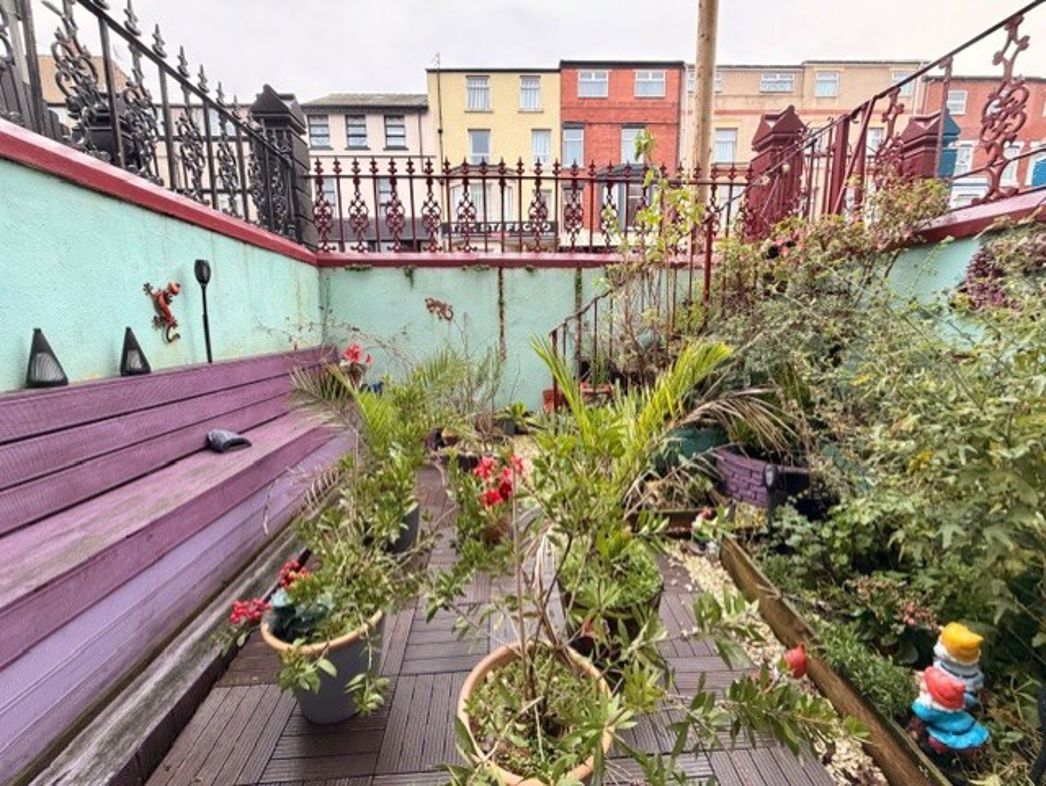 Trafalgar Hotel, 106, Blackpool, Lancashire, FY1 4PR